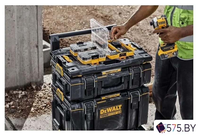 Адаптер DeWalt DWST08017-1 в магазине 575.by