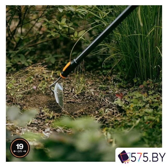Тяпка Fiskars 1080683 в магазине 575.by