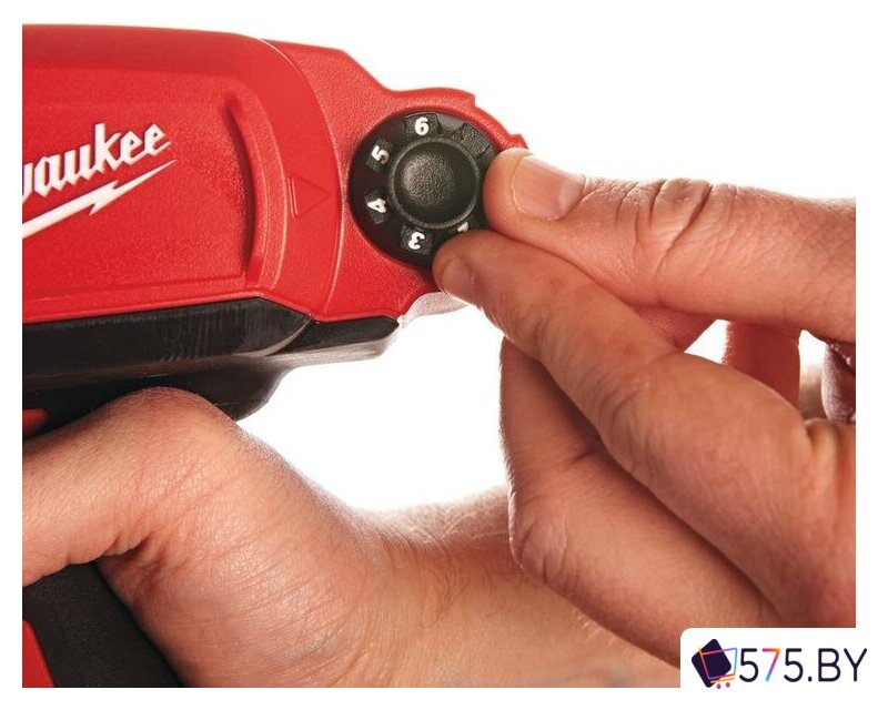 Строительный, слесарный, монтажный инструмент Milwaukee M12 PCG/600A-201B 4933441670 (с 1-им АКБ) в магазине 575.by